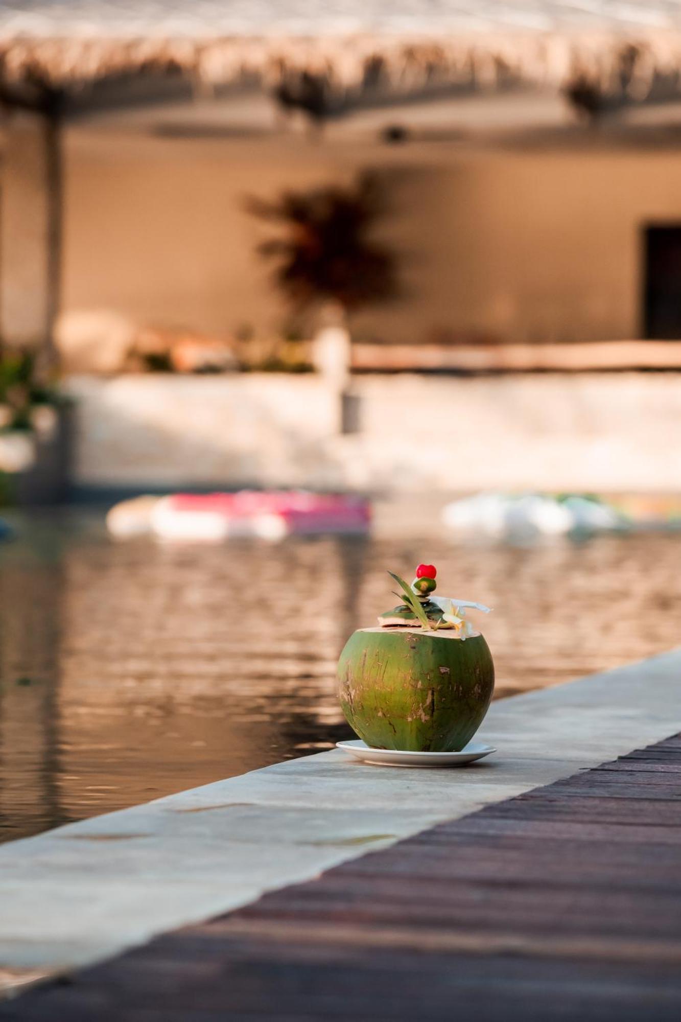 Living Asia Resort And Spa Senggigi Eksteriør bilde